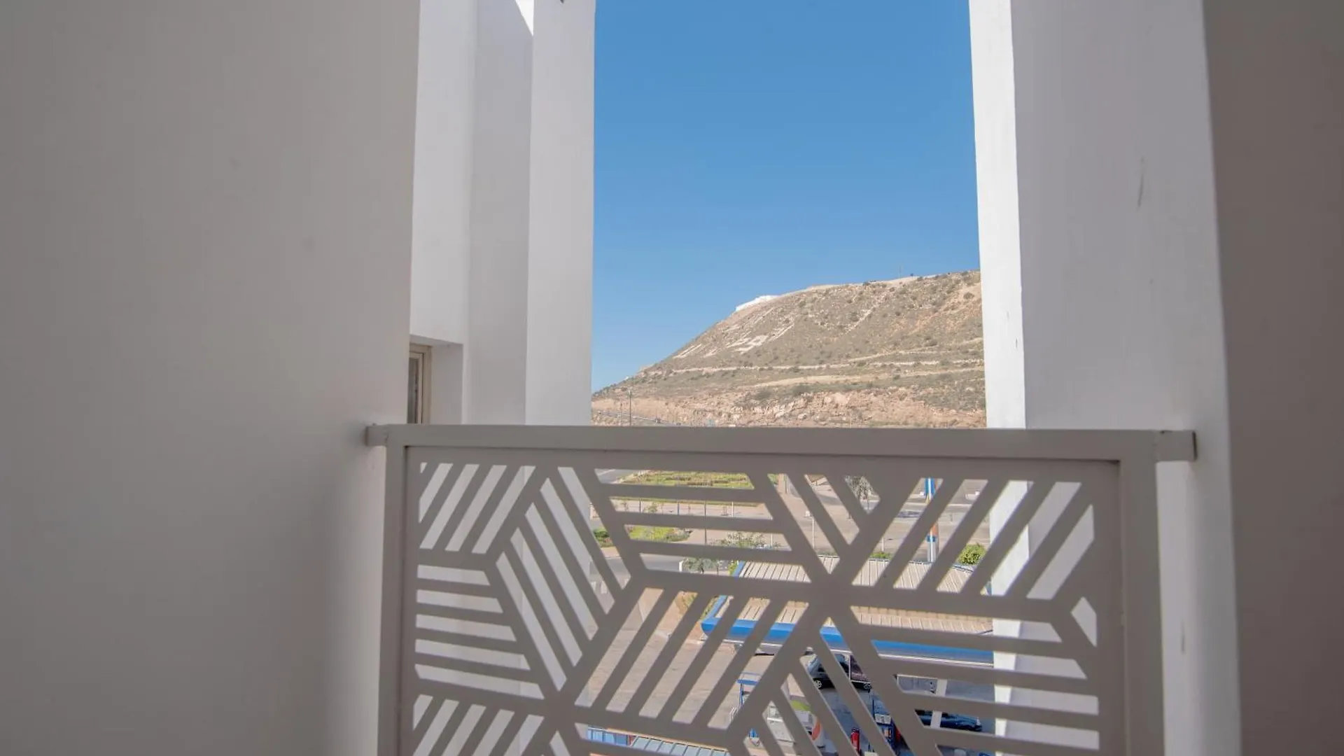 Luxury Seafront Apartment 99Sqm With 2 Bedrooms And Wi-Fi Unlimited Agadir 0*,  Fas