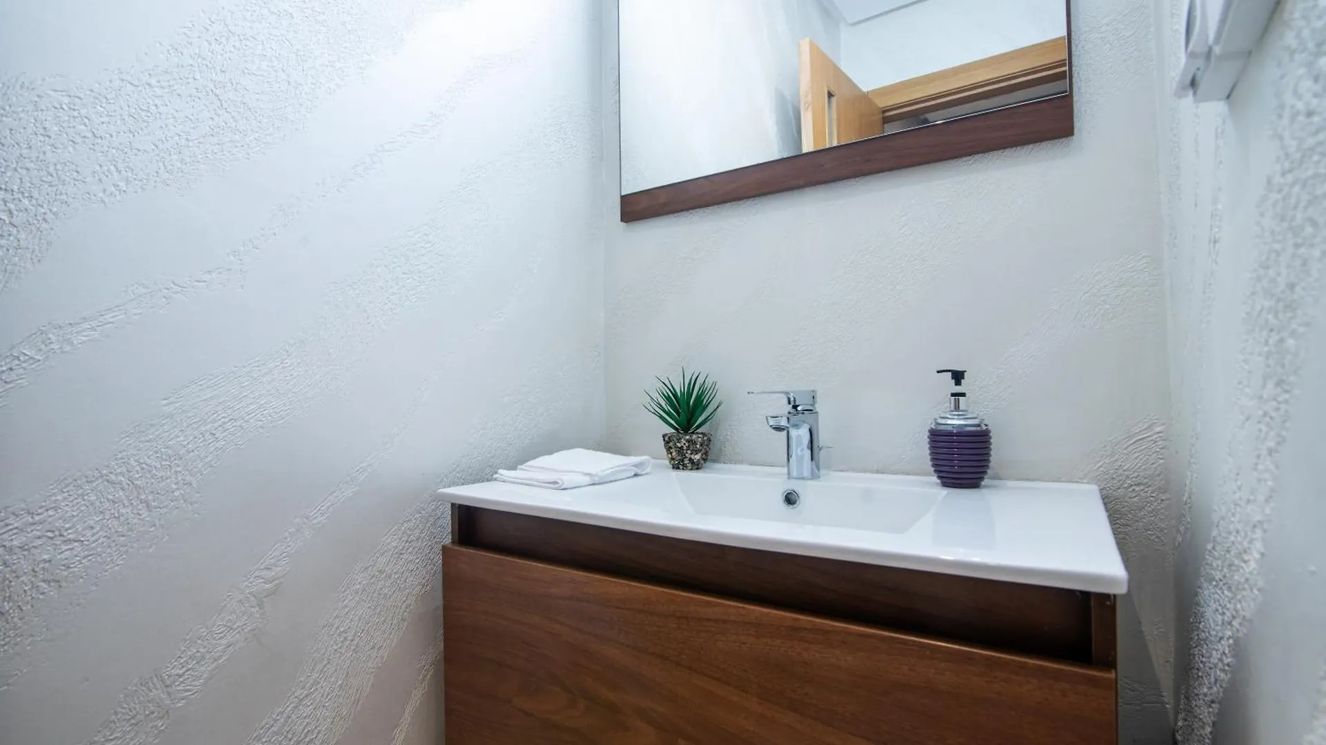 Luxury Seafront Apartment 99Sqm With 2 Bedrooms And Wi-Fi Unlimited Agadir