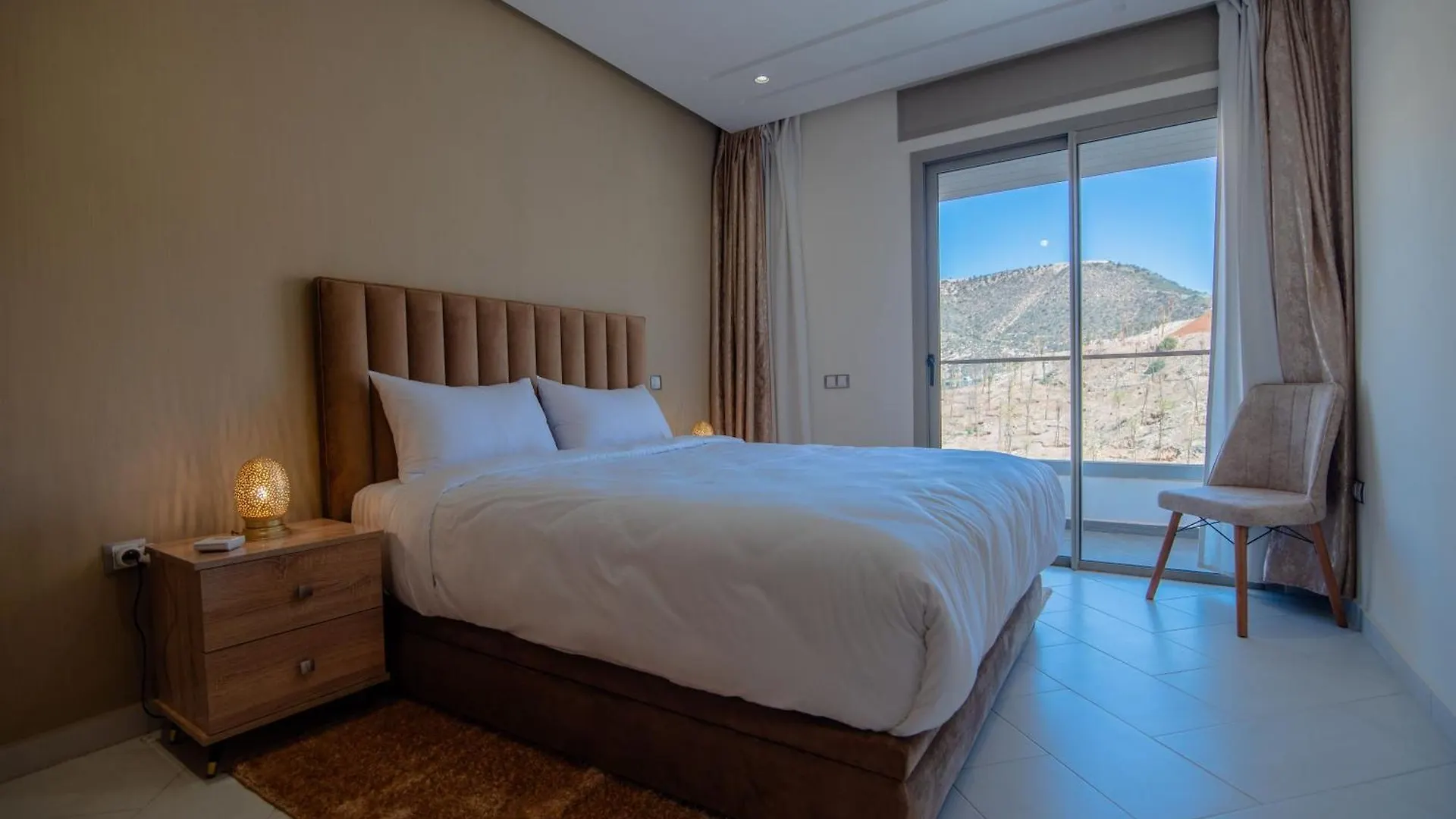 Luxury Seafront Apartment 99Sqm With 2 Bedrooms And Wi-Fi Unlimited Agadir 0*,  Fas